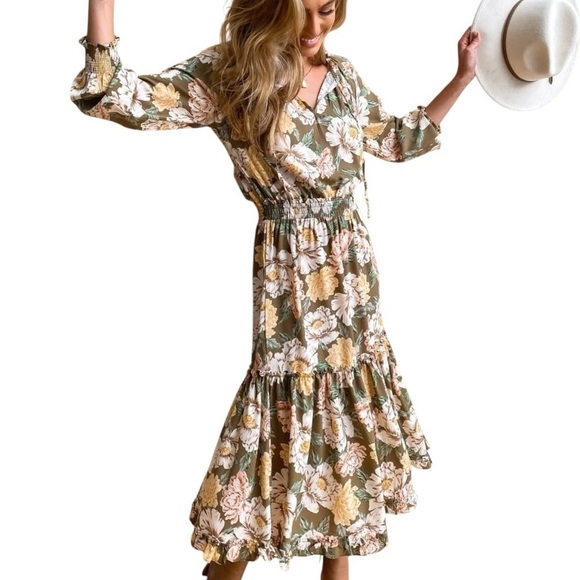 Petal & Pup Gerif Floral Print Maxi Dress - Picture 1 of 16
